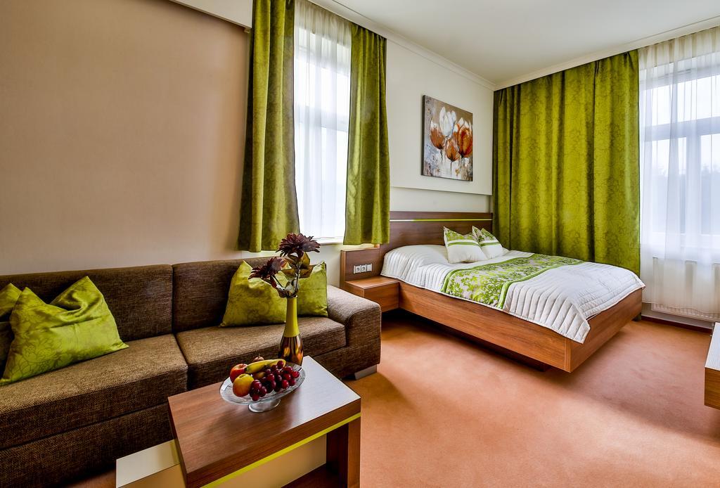 Villa Aurelie Velke Losiny Phòng bức ảnh